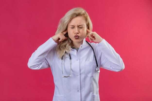 Какие заболевания могут вызвать покалывание в ухе без боли